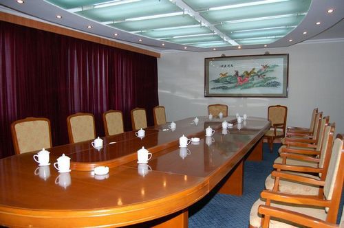 Jun An Business Downtown Hotel